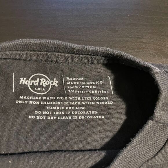 Hard Rock Cafe Las Vegas T-Shirt – Black – Men’s Size M – 100% Cotton - Picture 3 of 4